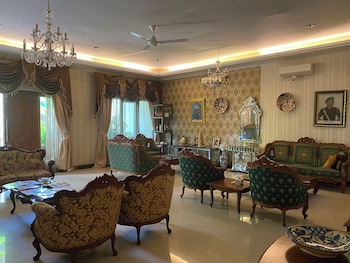 Aldeoz Villa Ndalem Marwatan Solo,,2 star