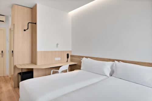 bandb hotel alicante aeropuerto