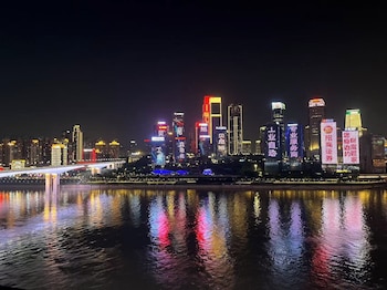 chongqing justom family apartment hotel