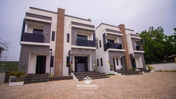 blooming apartments
