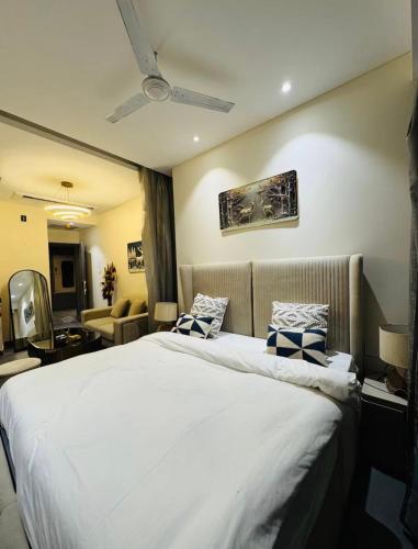 luxury stay supernova