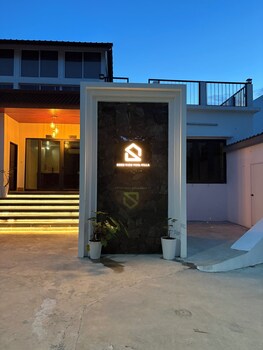 Song View Pool Villa,,4 star