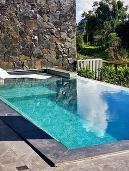 Song View Pool Villa,,4 star