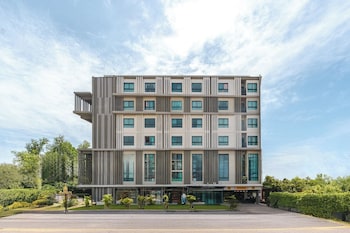 1Br Condo Pool Gym Near Beach C237,,2 star
