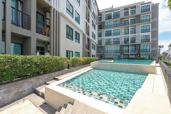 1Br Condo Pool Gym Near Beach C237,,2 star