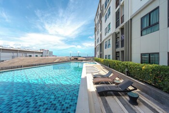 1Br Condo Pool Gym Near Beach C237,,2 star
