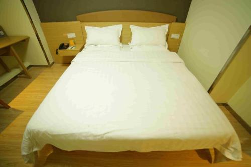 7 days inn guangzhou xinshi baixin plaza