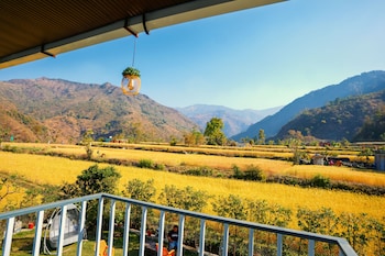 Pahadi Aangan Boutiquevilla By Shivaneel,,3 star