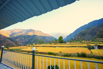 pahadi aangan boutiquevilla by shivaneel