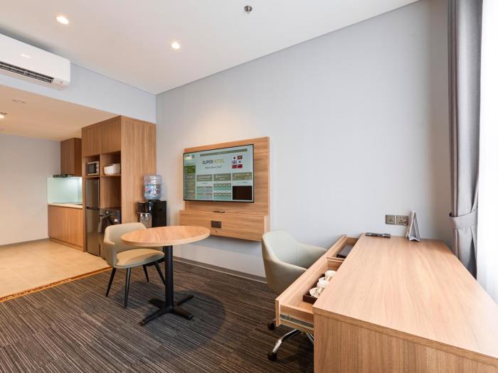 super hotel hanoi