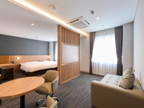 super hotel hanoi