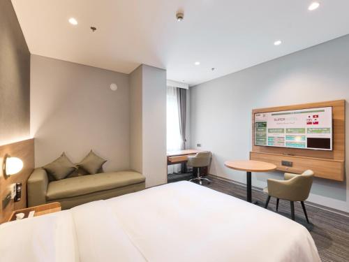 super hotel hanoi