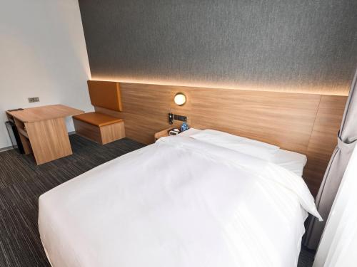 super hotel hanoi