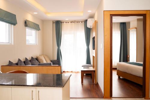 Marlo Hotels,,3 star