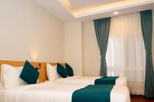 Marlo Hotels,,3 star