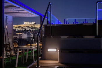 thea acropolis suites and apartments