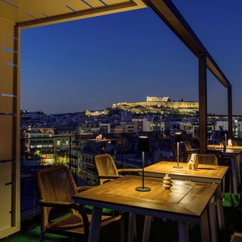 thea acropolis suites and apartments