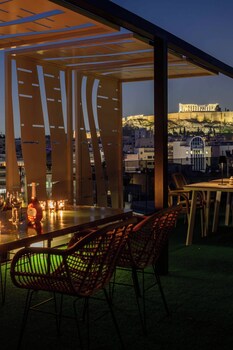 thea acropolis suites and apartments