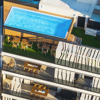 thea acropolis suites and apartments