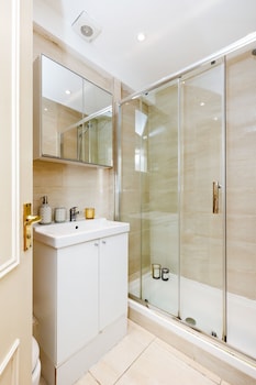 prime 1br near regents park and zoo