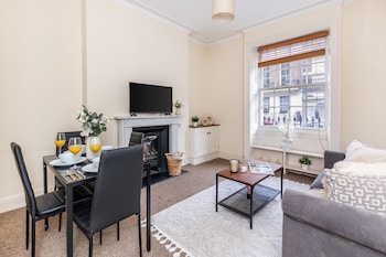prime 1br near regents park and zoo