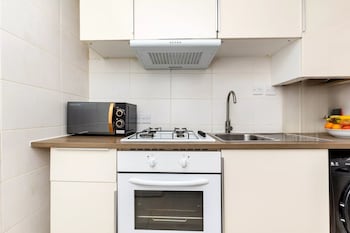 prime 1br near regents park and zoo