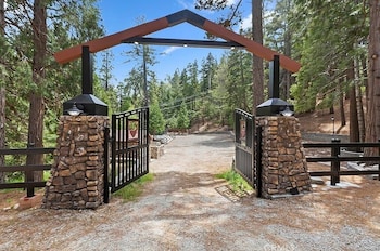 Arrowhead Ranch Retreat And Conference,,2 star
