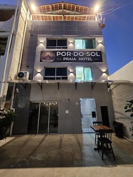por do sol praia hotel
