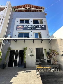 por do sol praia hotel