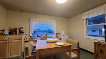 Restwel Motel,,2 star