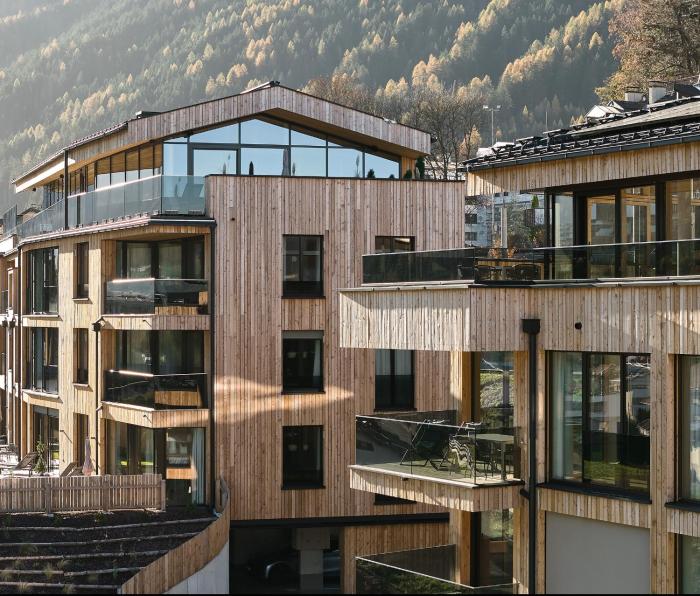 larchenlodge skyspa und rooftop pool