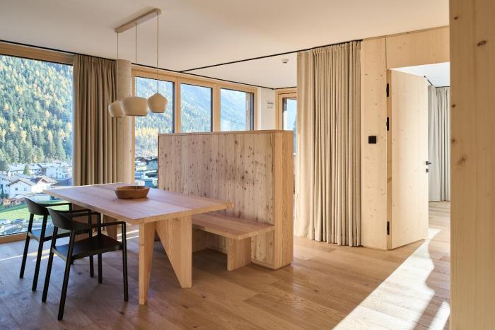 larchenlodge skyspa und rooftop pool