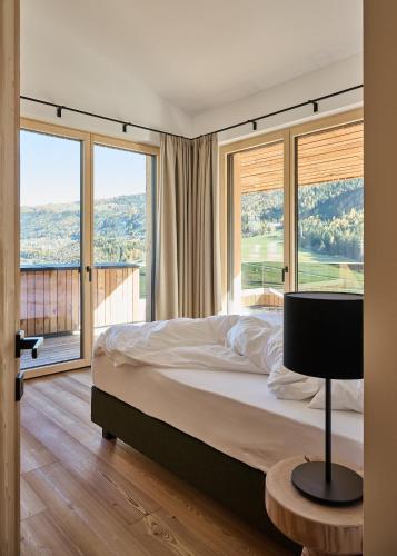 larchenlodge skyspa und rooftop pool