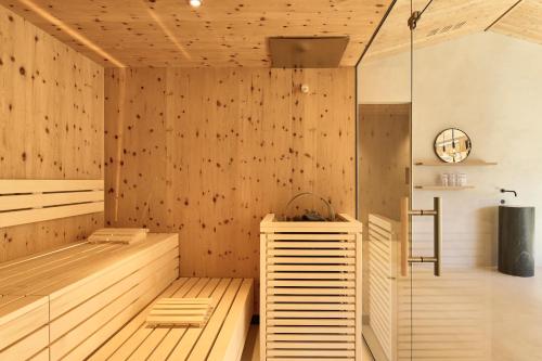 larchenlodge skyspa und rooftop pool