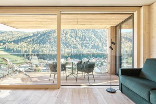 larchenlodge skyspa und rooftop pool