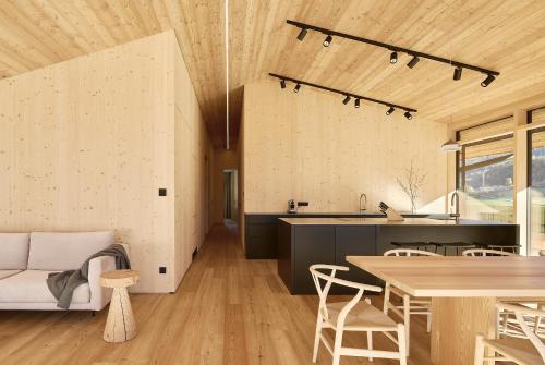 larchenlodge skyspa und rooftop pool