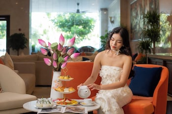 sea front apartment and spa da nang