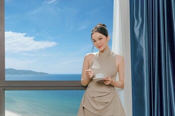 sea front apartment and spa da nang