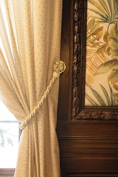 est hotel palais chotek new opening
