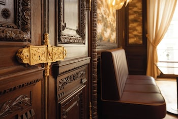 est hotel palais chotek new opening
