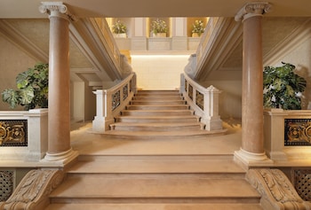 est hotel palais chotek new opening