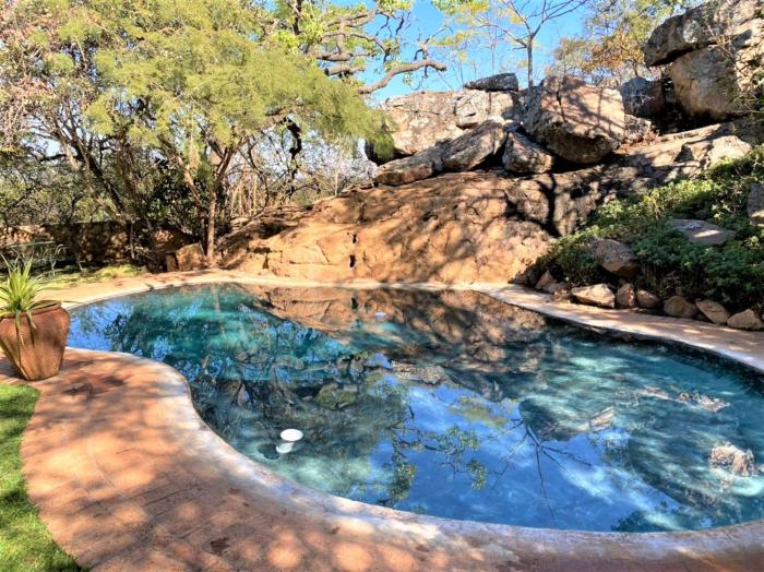 double lodge in natural african bush 2111