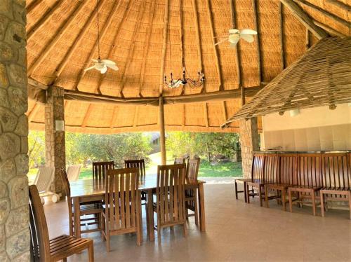 double lodge in natural african bush 2111