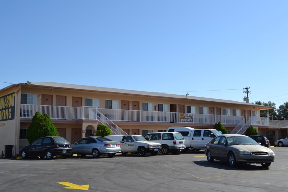 budget inn of needles