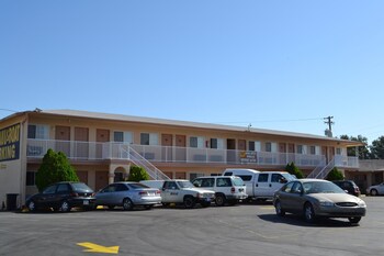 budget inn of needles