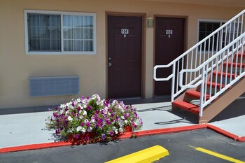 budget inn of needles