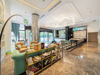 Xana International Hotel Guangzhou Baiyun International Airport Branch - Free Shuttle Bus To Guangzhou Baiyun International Airport,,4 star
