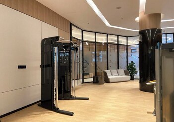 shanghai elong hotel by the nanjing road