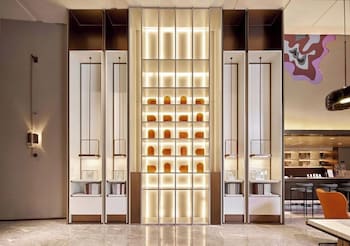 shanghai elong hotel by the nanjing road