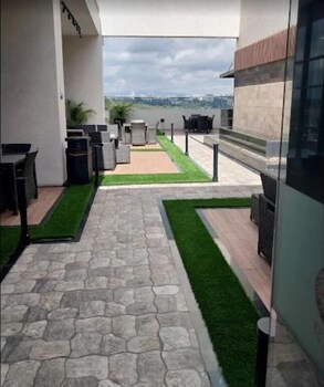 elite residences view palace apartments